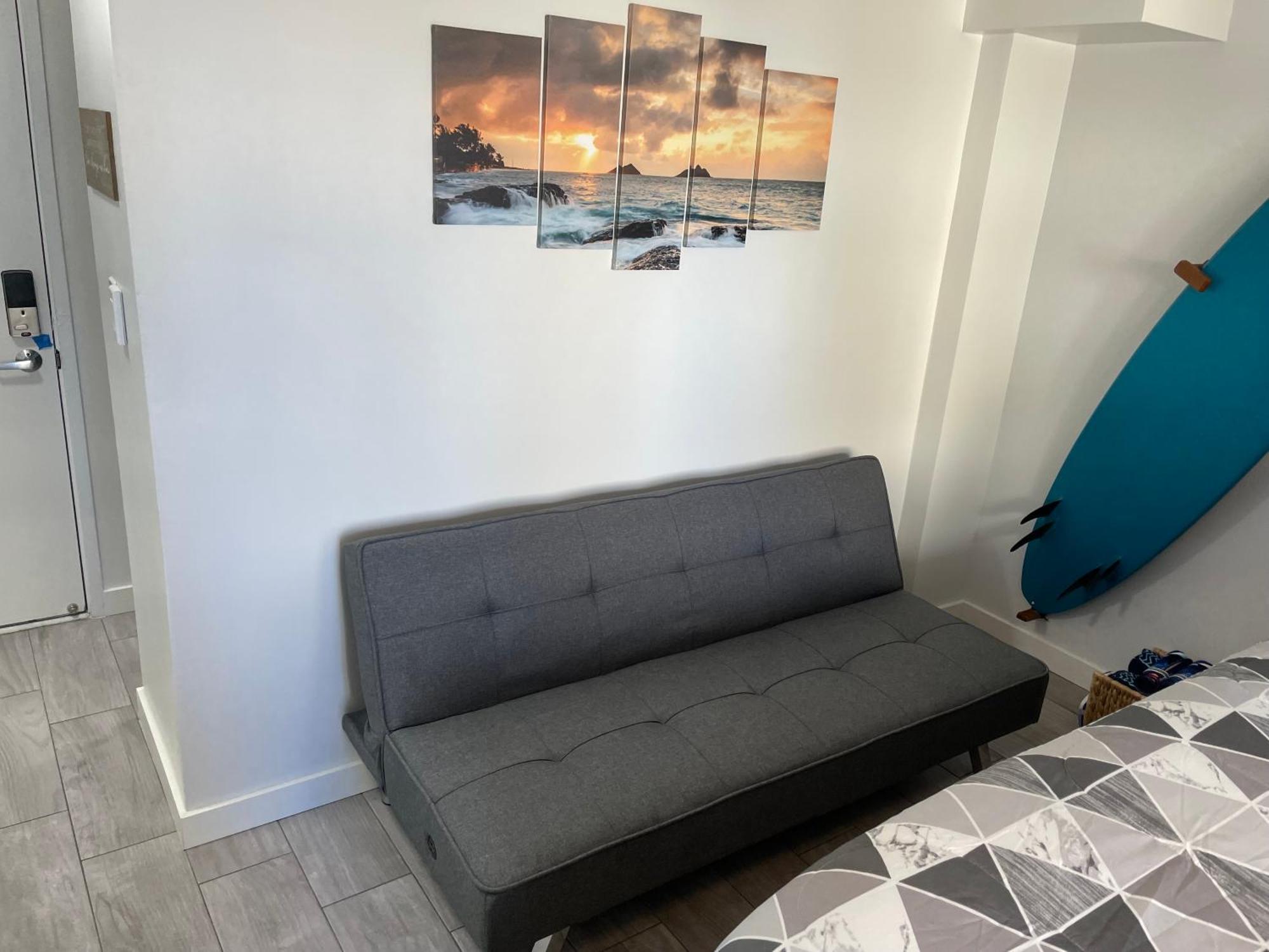 Apartment Modern Ocean View - Waikiki Paradise! *
